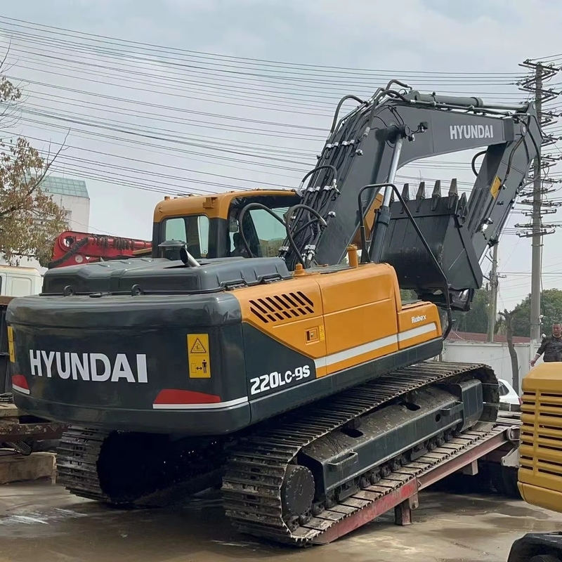 Hyundai 220LC-9s Excavateur d'occasion en parfait état en Corée