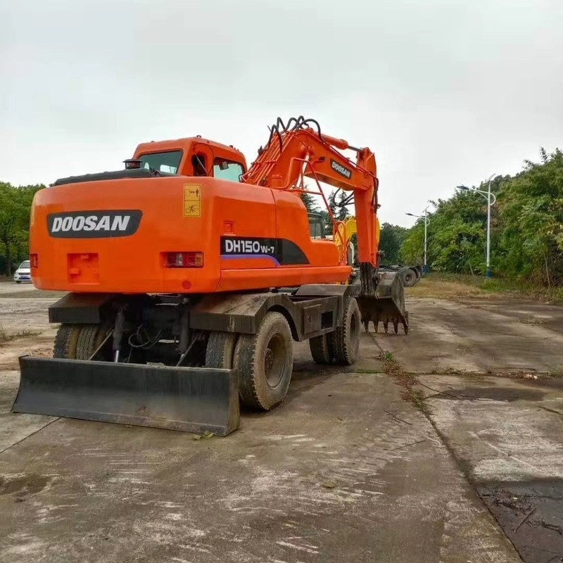 Excavateur à tracteur d'occasion Doosan DH150W-7 à haut rendement avec moteur japonais