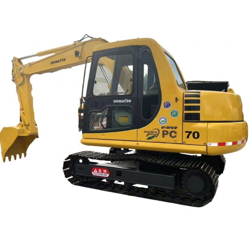 Excavateur PC70 Komatsu d'occasion en excellent état avec une capacité de seau de 0,38m3
